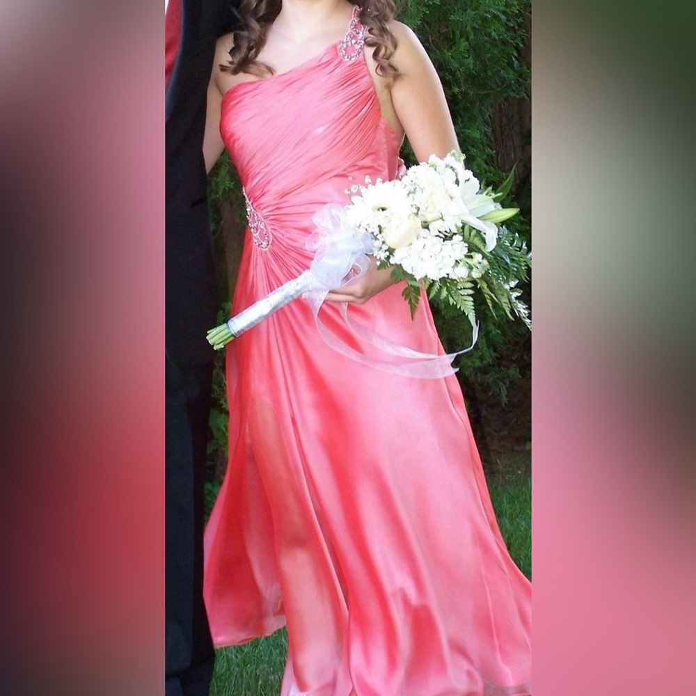 Faviana formal prom dress!